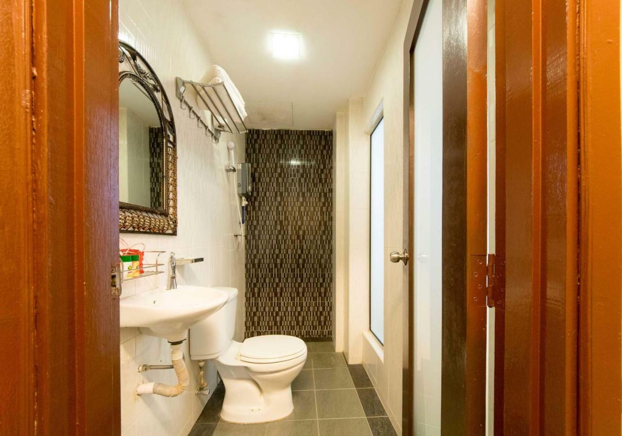 Oyo 126 Rae Hotel クアラルンプール エクステリア 写真